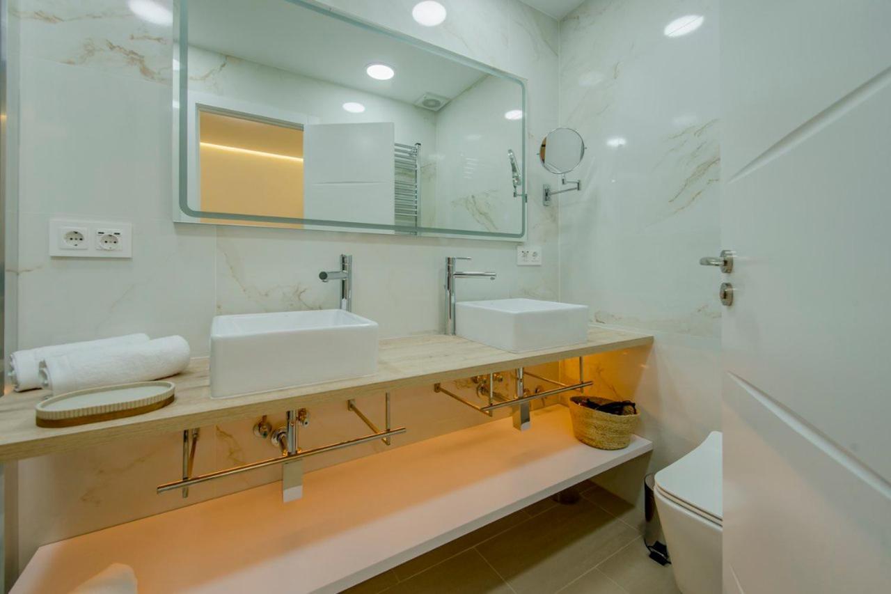 Suara Apartamentos 3 มาดริด ภายนอก รูปภาพ